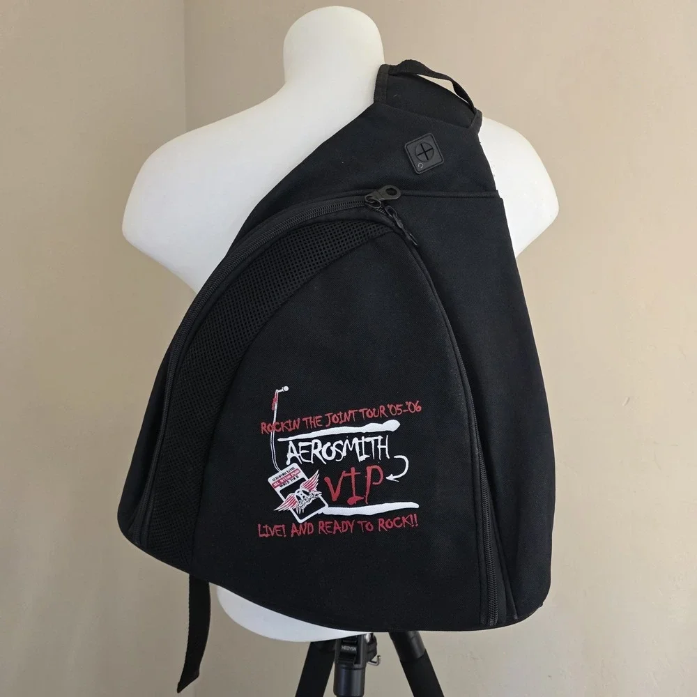 Aerosmith VIP Rocking the Joint Tour '05 '06 Black Backpack Sling Bag NWOT